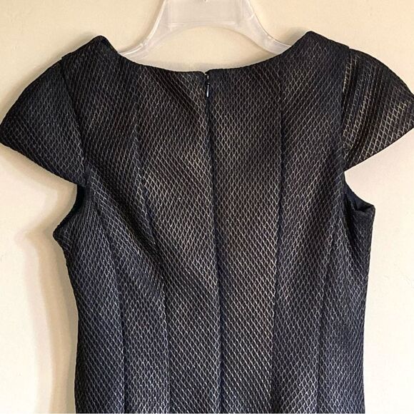 Julia Jordan Fit and Flare Split Neck Mesh Metallic Dress Black Gold Size 10 - Picture 10 of 16